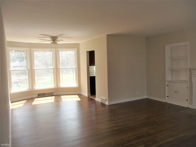 Foto del edificio - 2 br, 1 bath House - 1005 West White Street