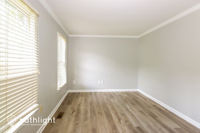 Building Photo - 6008 Fox Point Road, Fredericksburg, VA, 2...