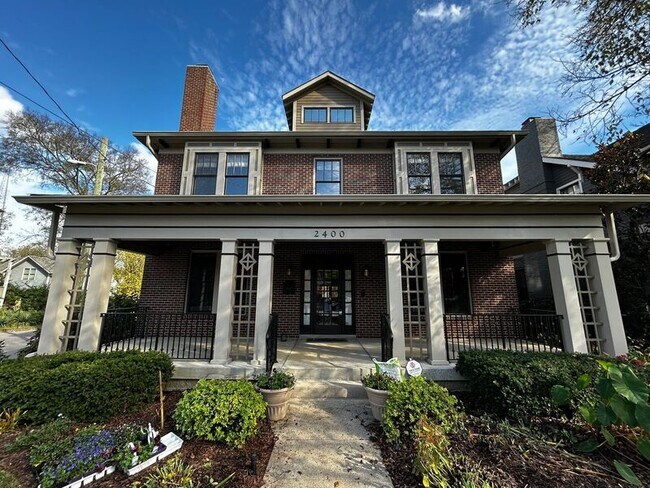 Foto del edificio - 2400 Belmont Blvd