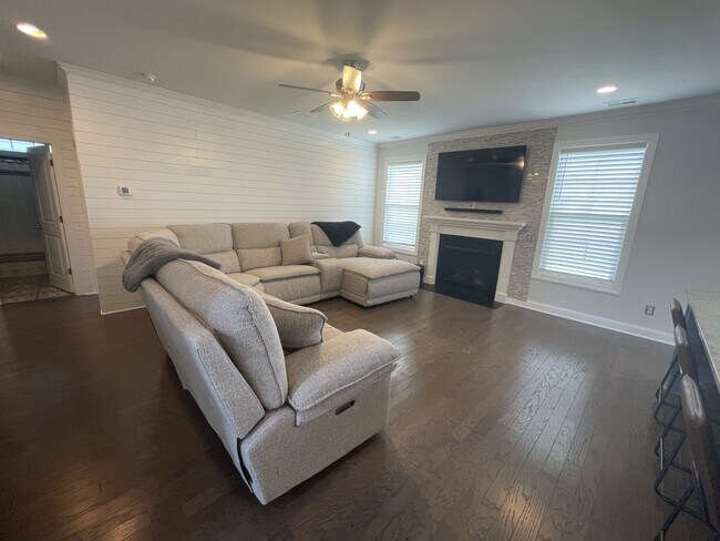 Foto del edificio - 208 Seaworthy St