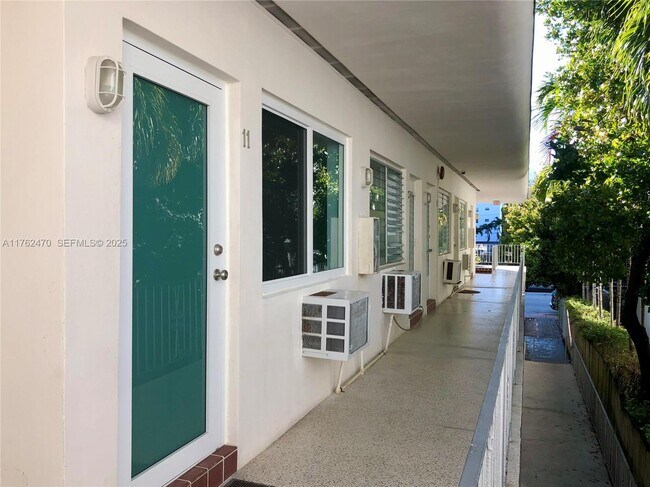 Building Photo - 1021 Michigan Ave