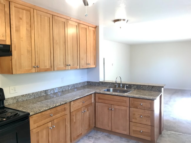 Building Photo - 1020 Dolores St