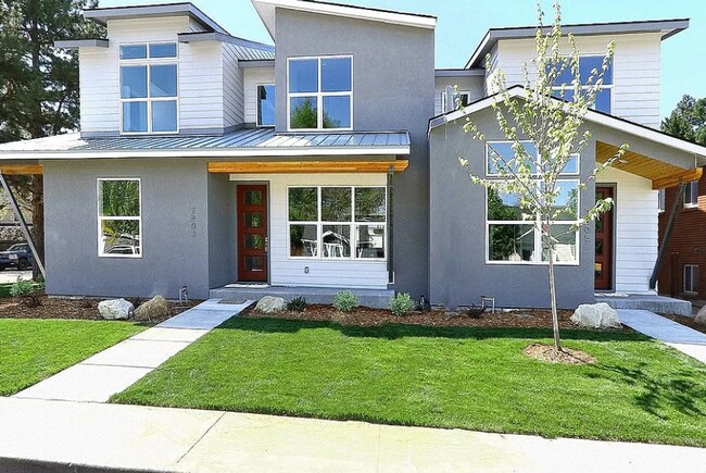 Foto del edificio - 2805 W Pleasanton Ave