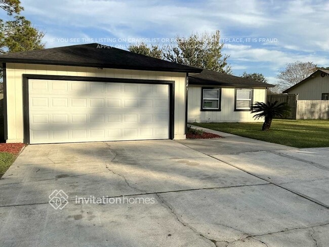 Building Photo - 3943 San Pablo Rd S