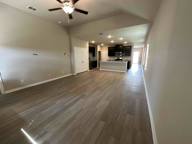 Building Photo - 615 Wild Olive Wy