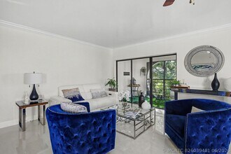 Building Photo - 403 Longboat Ln W