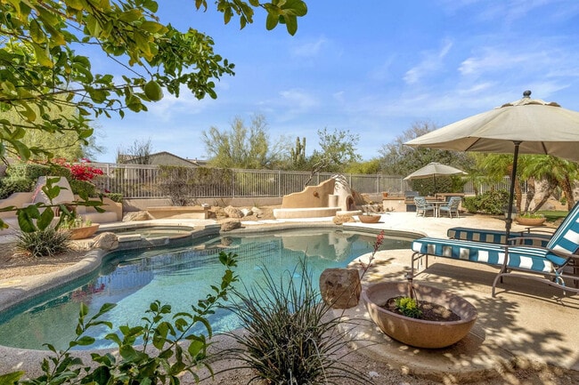 Building Photo - 12120 E Mescal St