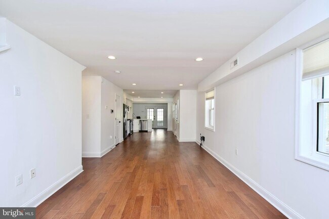 Foto del edificio - 4356 D St SE