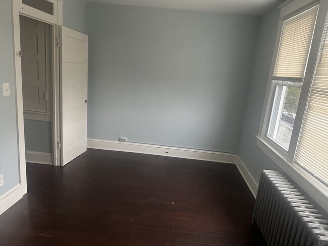 Foto del edificio - 1533 Isherwood St NE