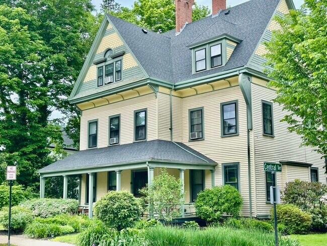 Foto del edificio - 49 Grove St
