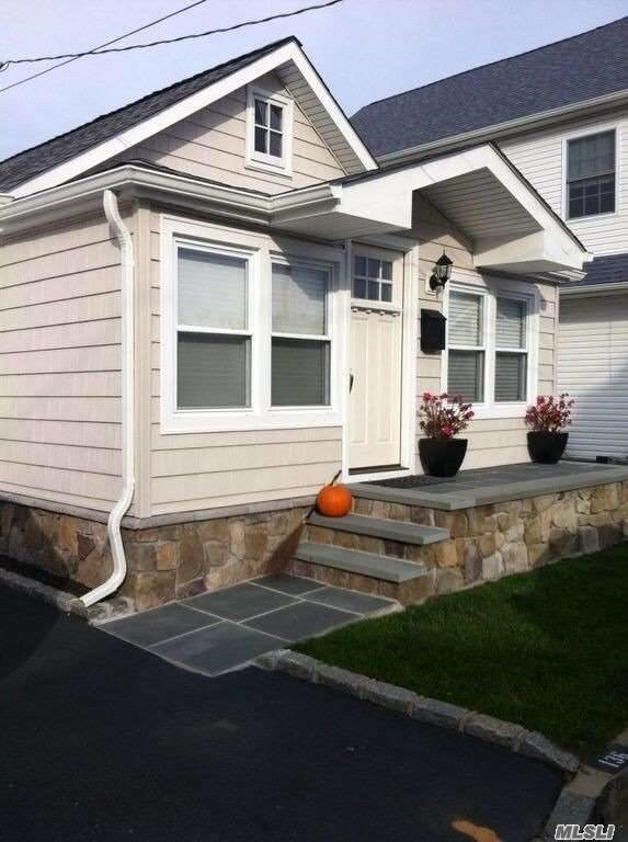 Building Photo - 136 Beach Ave