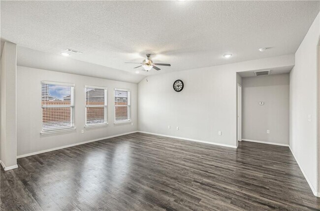 Building Photo - 6808 SW Pilgrim Rd