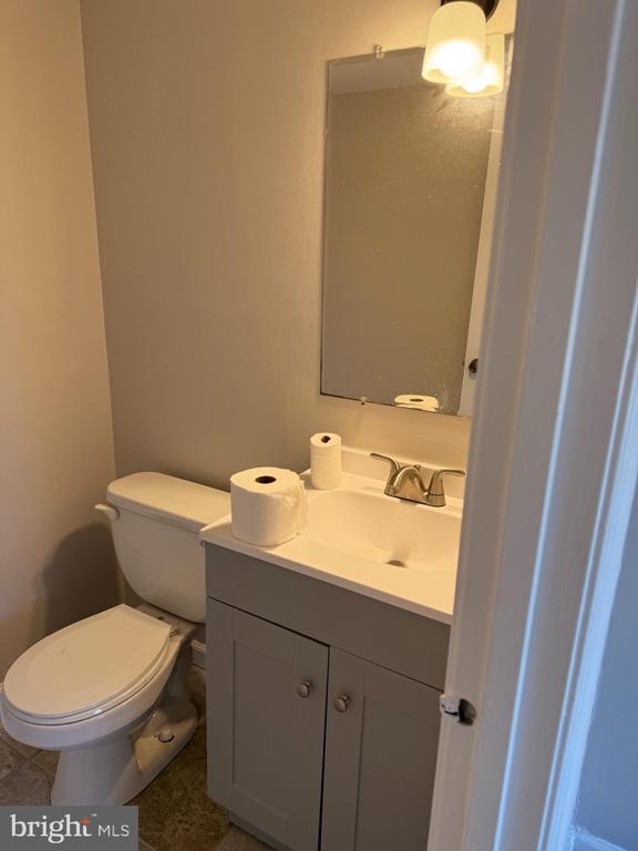 Building Photo - 14662 Forsythia Terrace