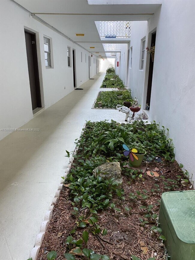 6501 Winfield Blvd Unit A51, Margate, FL 33063 Condo for Rent in