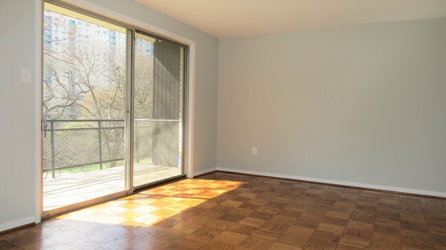 Sliding door to the balcony - 10408 Rockville Pike