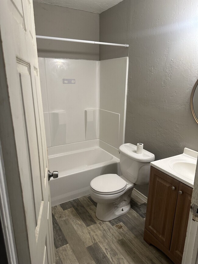 Foto del edificio - 726 E 14th St