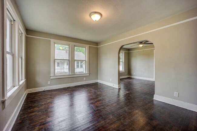 Foto del edificio - Freshly Updated 2 Bedroom House