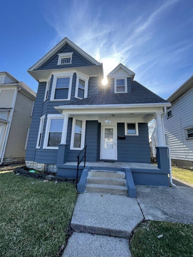 Primary Photo - Pioneer Home **MOVE IN SPECIAL 50% OFF 1 M...