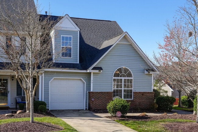 Photo - 35 Cambridge Oak Cir Townhome