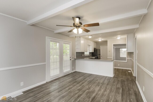 Building Photo - 2225 Granade Rd SW