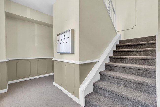 Foto del edificio - 386 N Post Oak Ln