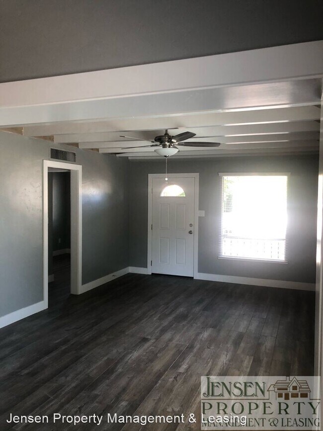 Building Photo - 3 br, 2 bath House - 431 North 500 West