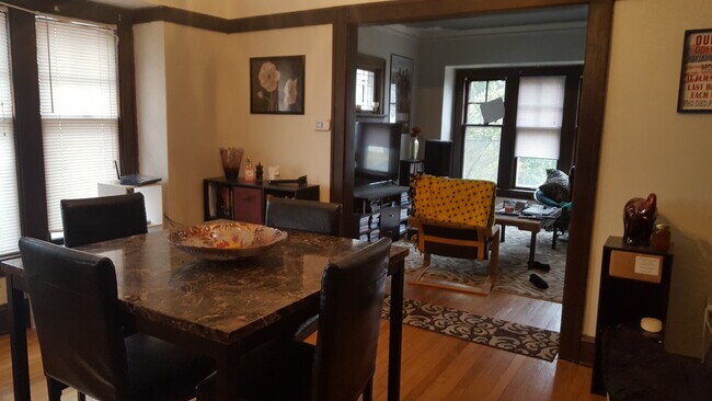 Foto del edificio - 3816 N Maryland Ave
