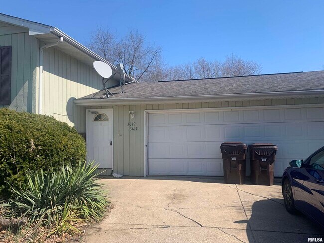 Building Photo - 3617 W Richwoods Blvd