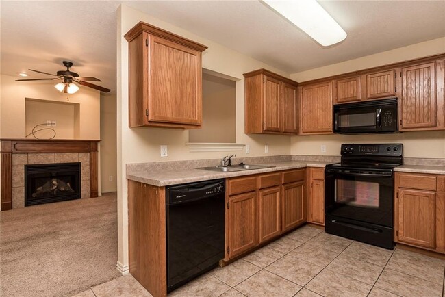 Building Photo - 4048 Glenstone Terrace