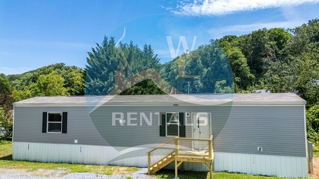 Brand New Trailer on the river in Dillsboro! - Brand New Trailer on the river in Dillsboro! House
