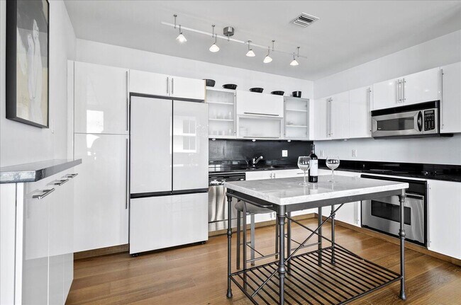 Foto del edificio - 1617 N Flagler Dr