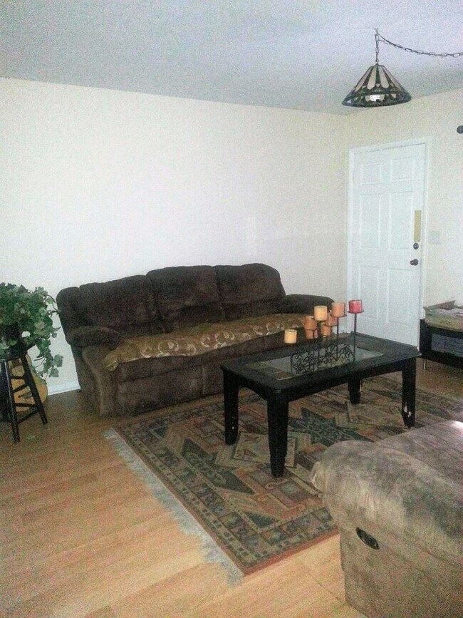 Building Photo - 3 br, 2 bath House - 1127 GERONA AVE