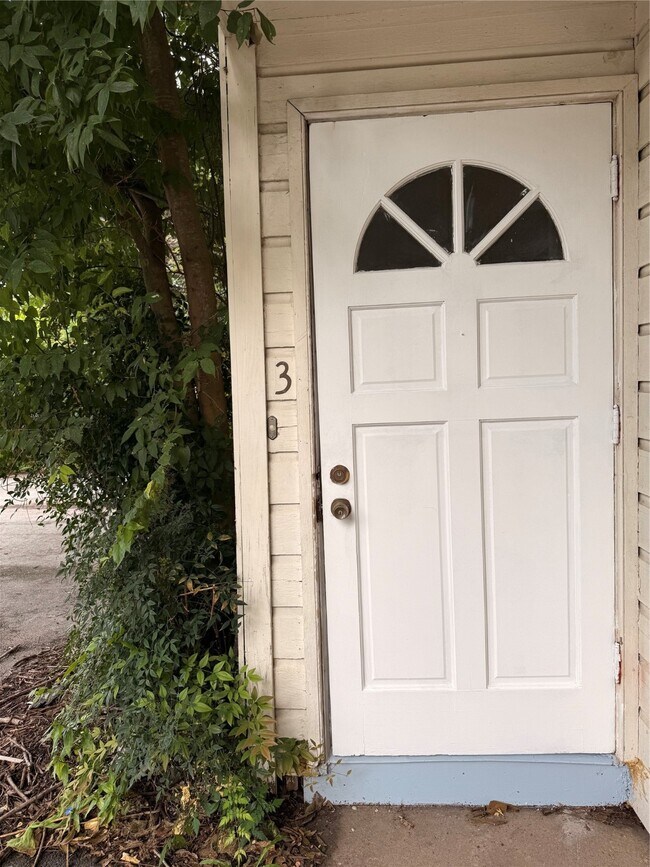 Foto del edificio - 7018 Alder Dr