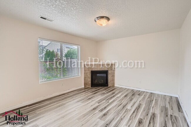 Foto del edificio - Gorgeous & Spacious Home 4 beds 2.5 bath i...