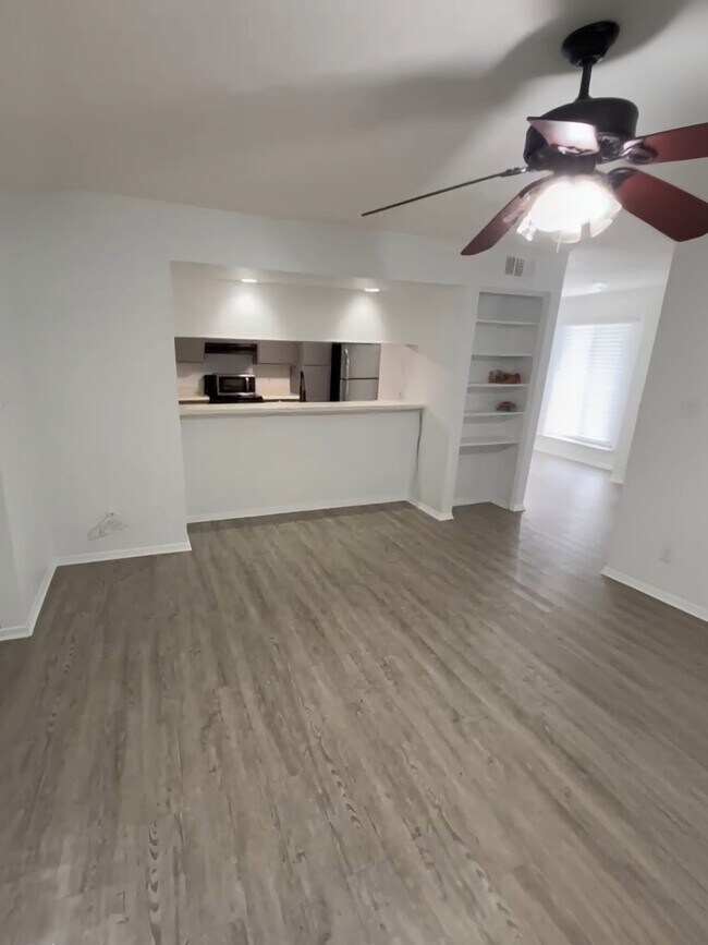 Building Photo - 3982 Crayrich Cir