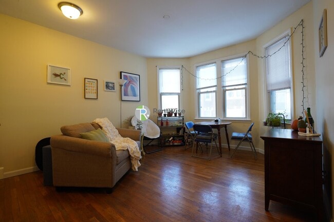 Building Photo - 11 Lorraine Terrace