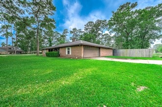 Building Photo - 5813 Russell Ln