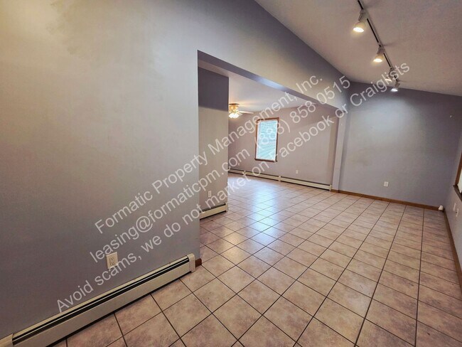 Foto del edificio - 1034 Birch St