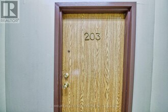 Building Photo - 223 Jameson Ave