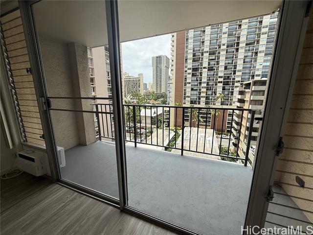 Foto del edificio - 2345 Ala Wai Blvd