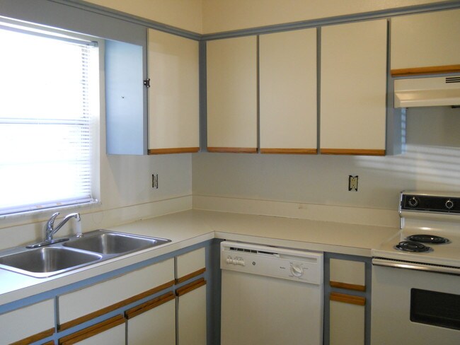 Foto del edificio - 32714 Blossom Ln