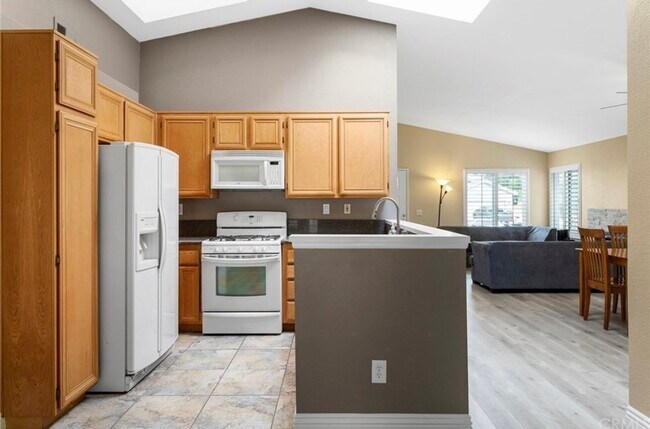 Foto del edificio - 22931 Springdale Dr