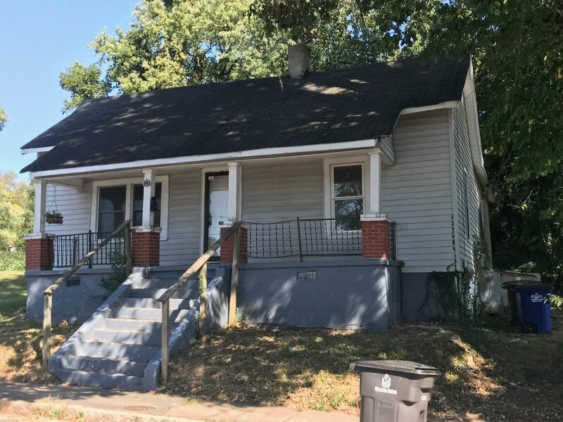 Primary Photo - 1237 N Dunleith Ave