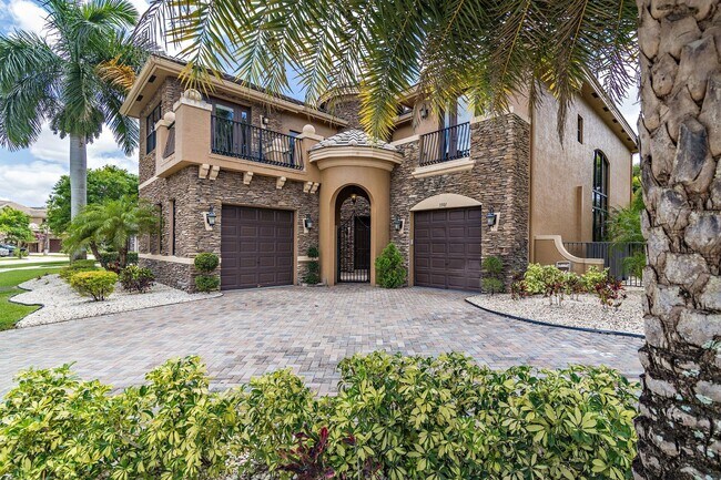 Building Photo - 3501 Collonade Dr