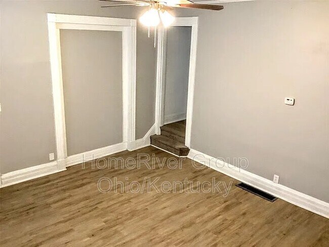 Foto del edificio - 122 Ash St