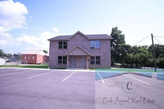 Building Photo - 324 Drake St