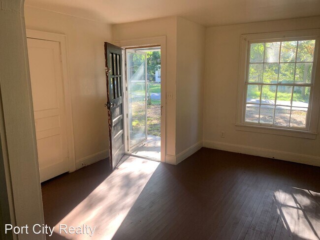 Building Photo - 2 br, 1 bath House - 4736 Rightway Ave
