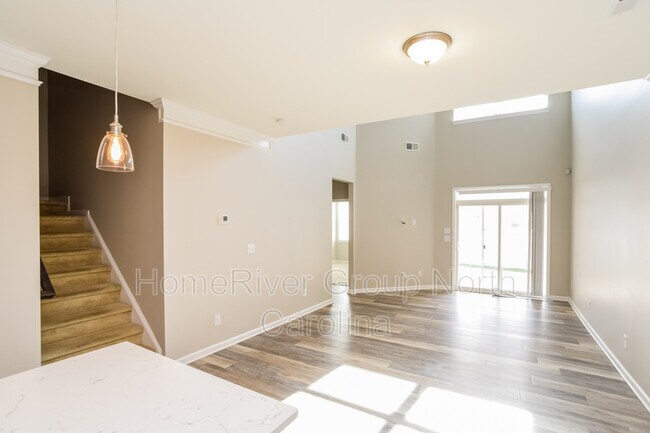 Building Photo - 11311 Savannah Creek Dr