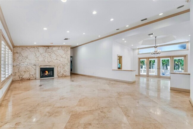 Building Photo - 236 Costanera Rd