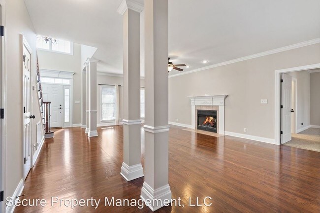 Building Photo - 5 br, 3.5 bath House - 2086 Mossy Oak Cir